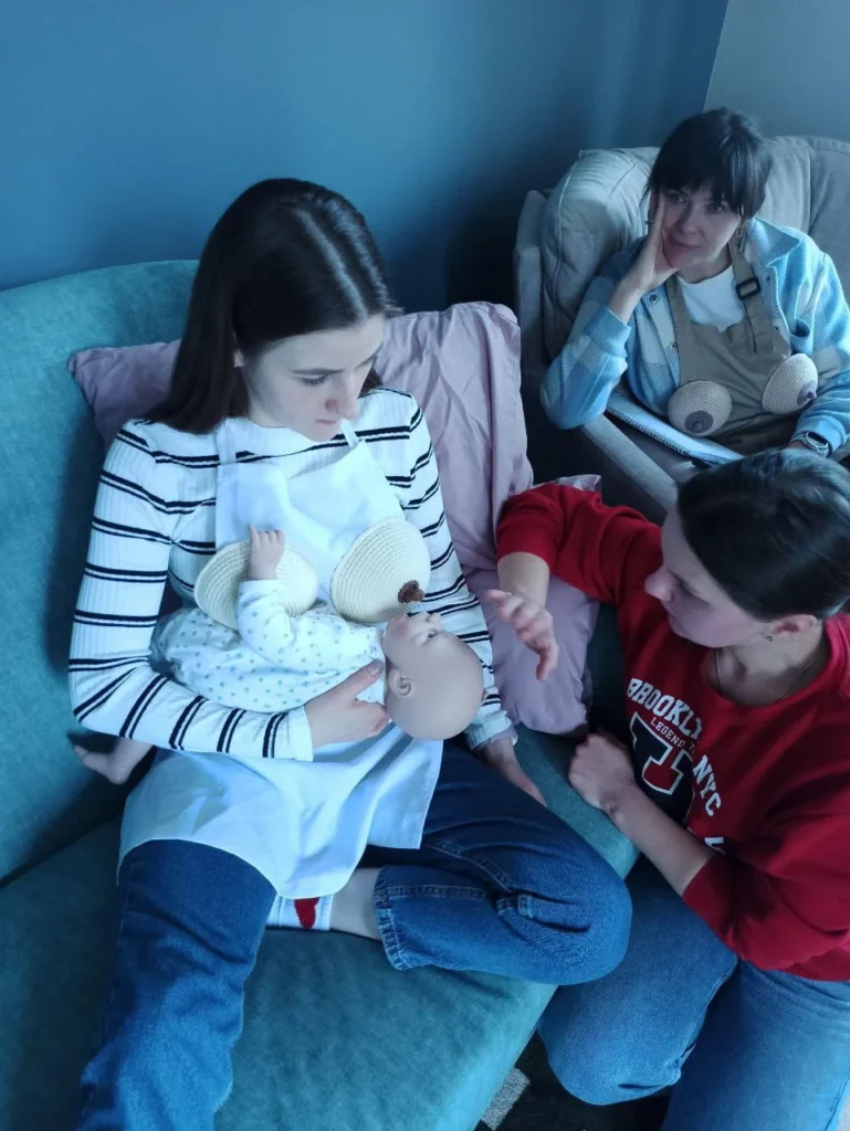 Практичний тренінг з грудного вигодовування